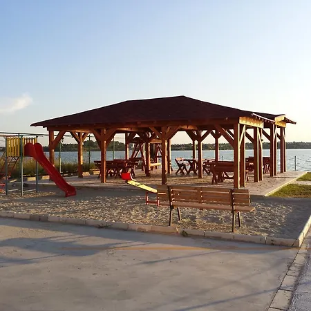 Deluxe Central * Mamaia